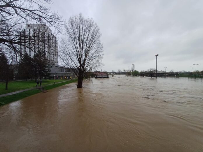 7a842b7c-2e72-4281-91e1-b2557620d659