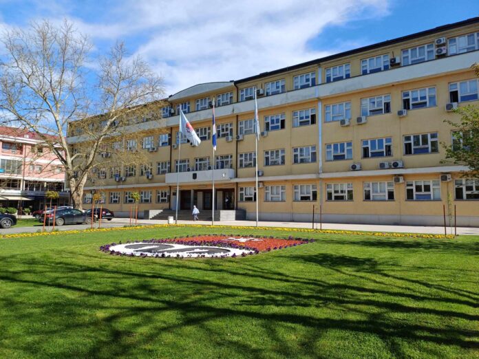 860b1814-2b63-4f0c-a698-8f3694953e5e