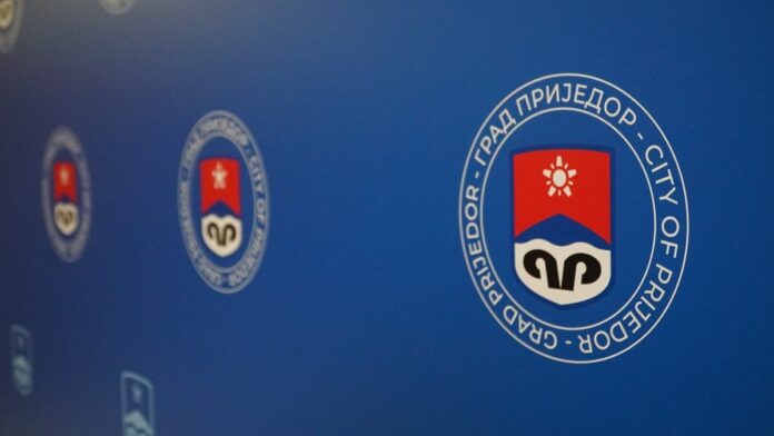 S22249_S21394_BAN05635-1