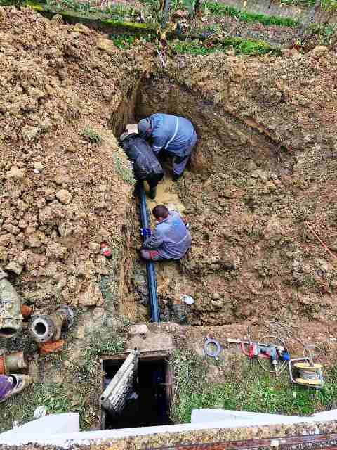 IMG-1e44c99bb03bd1ef84973a754bee6a21-V