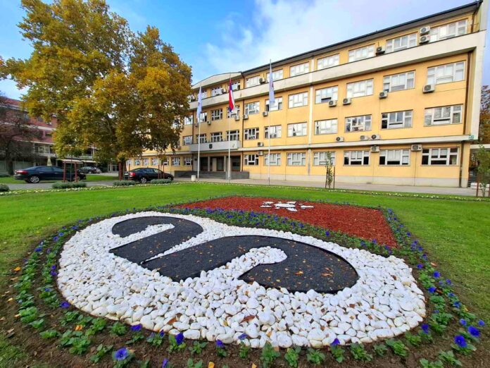 Gradaska uprava - pokrivalica