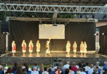 Ansambl „Kolo“ oduševio prijedorsku publiku