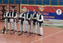 Etno društvo „Srpski sokolovi Kozare“ osvojili dva velika priznanja na Međunarodnom festivalu u Aranđelovcu