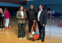 Podijeljena oprema za nastavu fizičkog u školama prijedorske regije