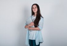 Počela isplata jednokratne novčane pomoći za đake i studente u Republici Srpskoj