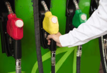 Pojeftinilo gorivo: Evo koliko sada košta litar dizela i benzina