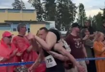 Da li biste nosili suprugu kroz vodu i prepreke za titulu svjetskog prvaka?